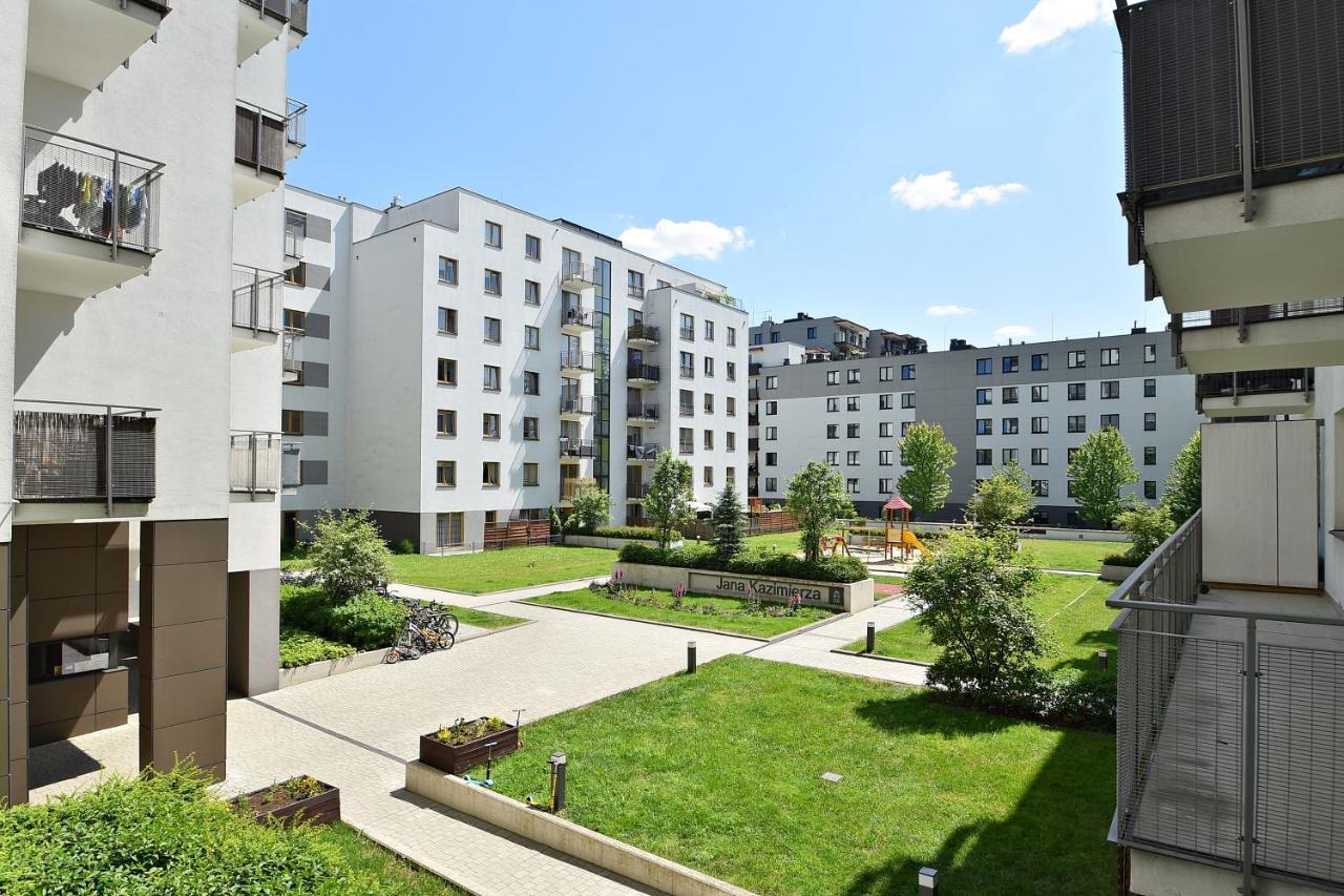 Wola Apartment ワルシャワ エクステリア 写真